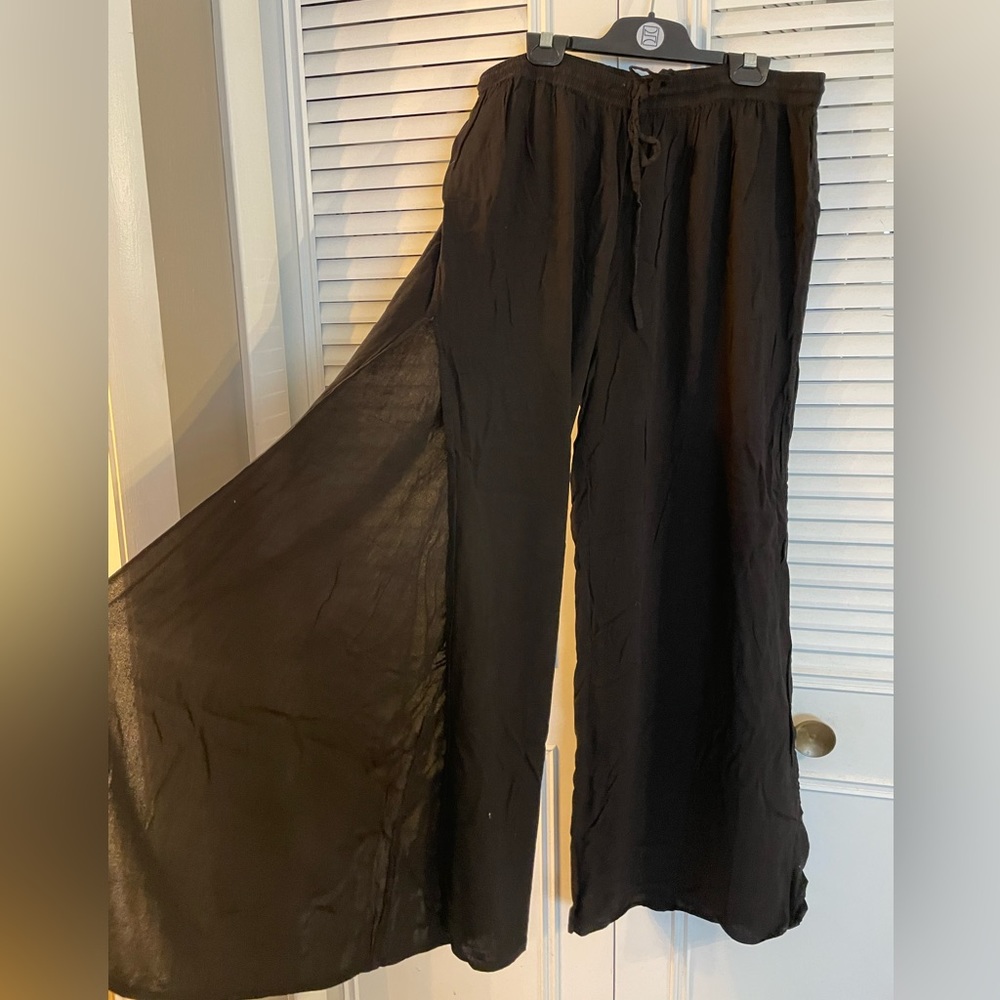 Women’s Black boho pants with high slits